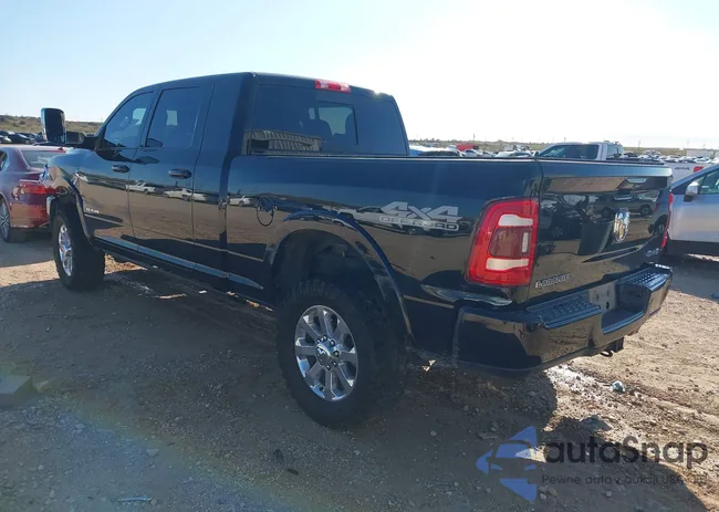 3C6UR5NL9NG281779: 43801988