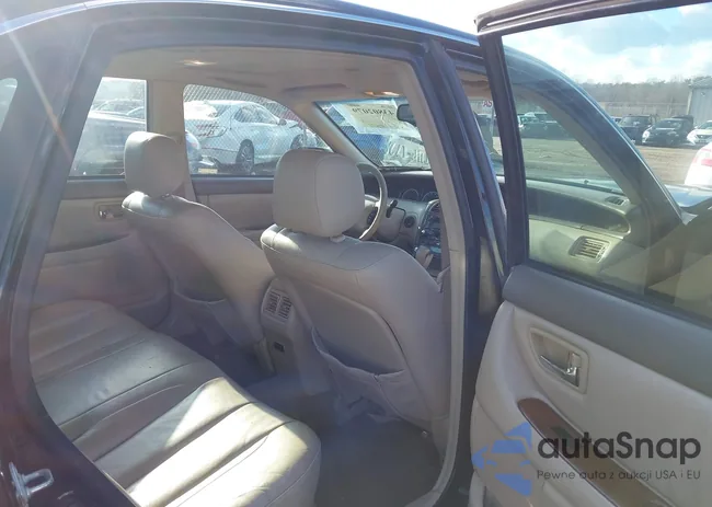 4T1BF28B82U251803: 43802079