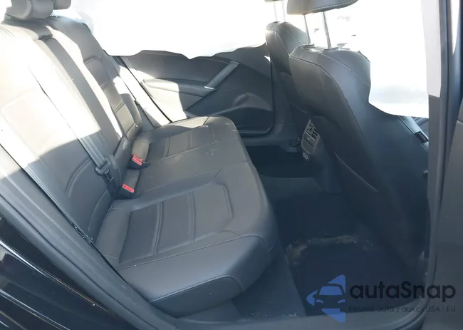 1VWSA7A36MC004045: 43802154