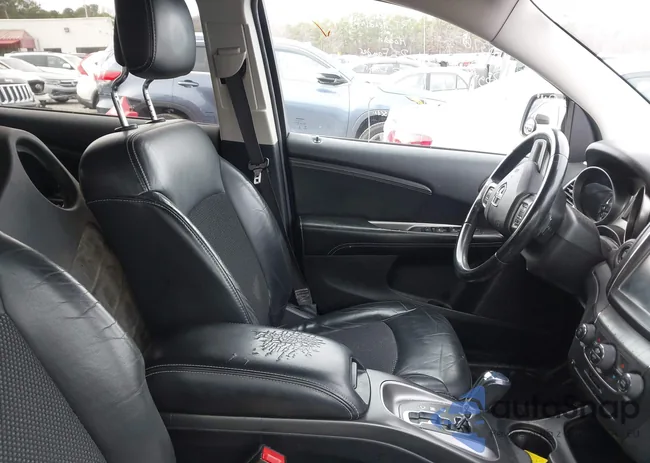 3C4PDCGGXHT572988: 43802159