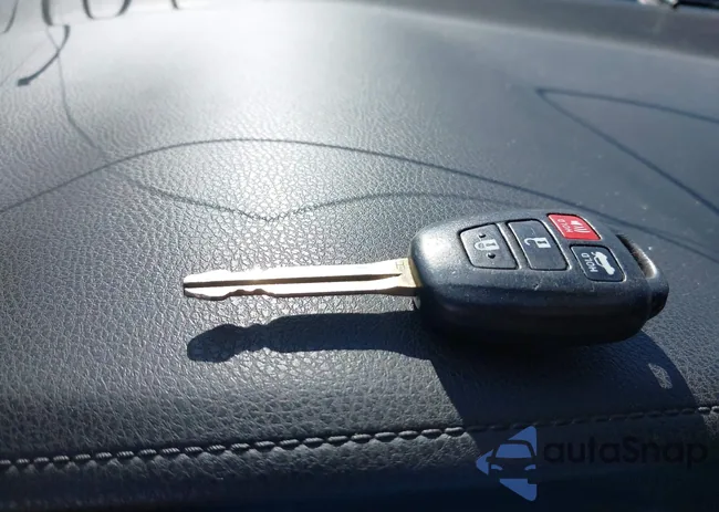 2T1BURHE1HC848505: 43802161