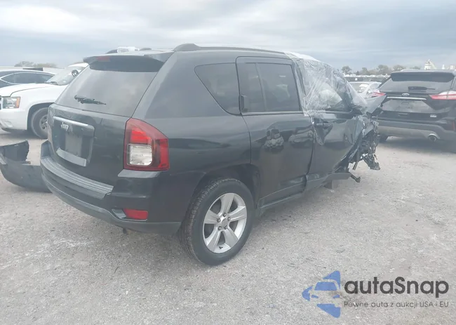 1C4NJCBA4GD518867: 43802195