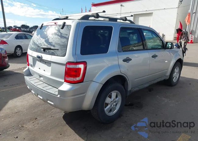 1FMCU9D7XAKC13858: 43802416