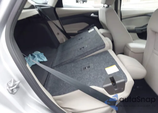 1FADP3KE4FL229365: 43802437