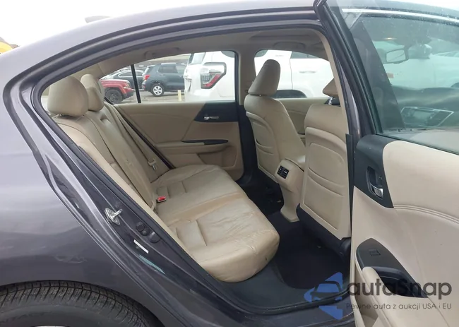 1HGCR6F55EA000314: 43802529