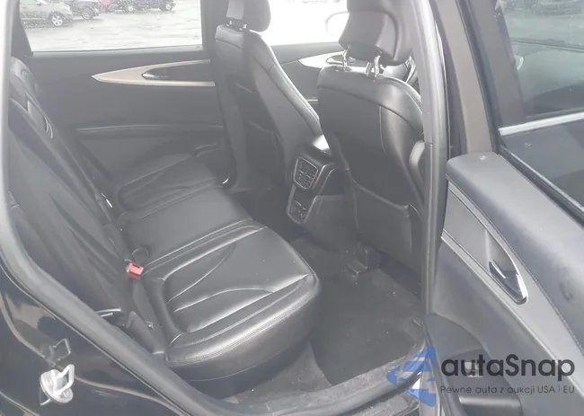 2LMPJ8JR2HBL46715: 43801562