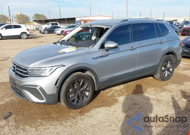 3VV3B7AX3PM064022: 43801893