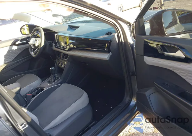 3VVCX7B27NM007520: 43801933