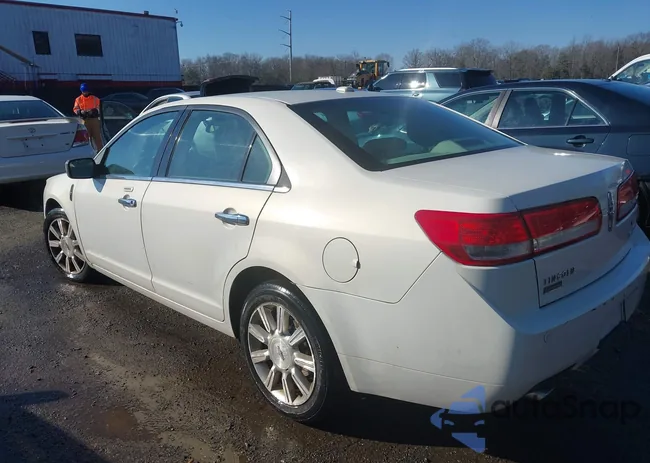 3LNHL2GC2CR802992: 43802944