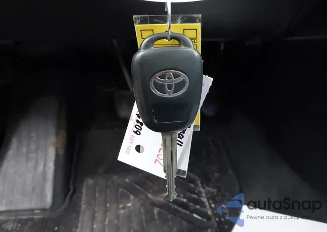 2T1BURHE8EC171657: 43803088