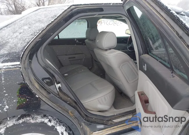 1G6DC67A350173516: 43803148