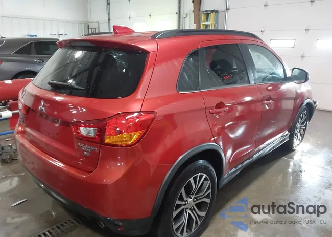 JA4AP4AW7HZ043018: 43803177