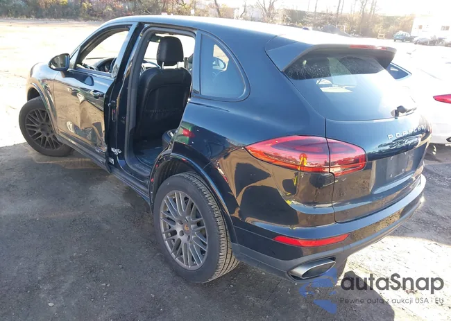 WP1AA2A28JKA01396: 43803227