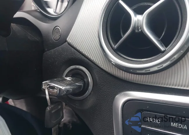 WDCTG4GB7GJ245853: 43803451