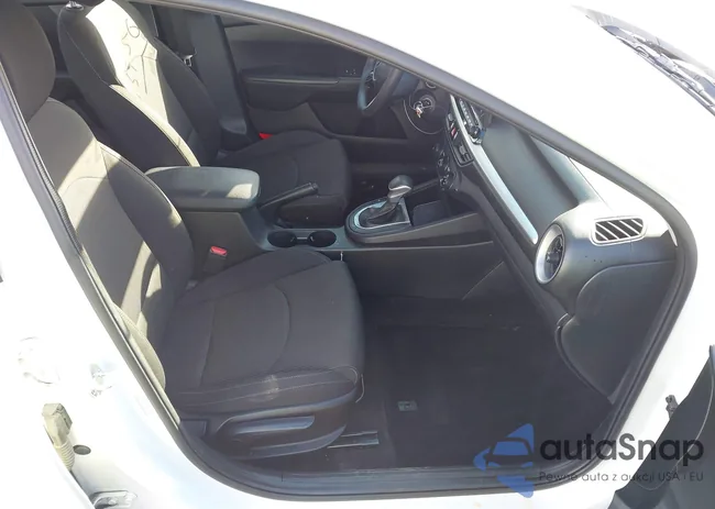 3KPF24AD1LE245253: 43803456