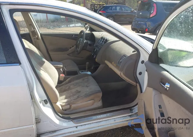 1N4AL2AP9BN505856: 43803487