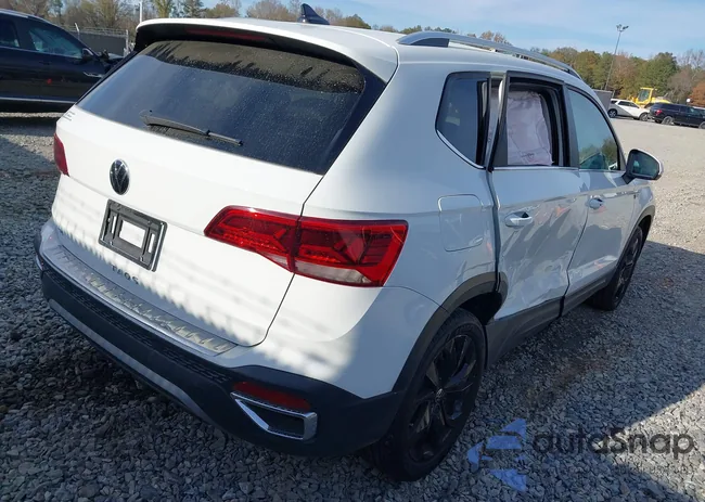 3VVSX7B22PM323650: 43802646