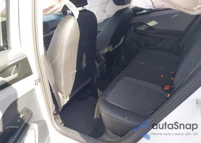 3VVSX7B22PM323650: 43802646