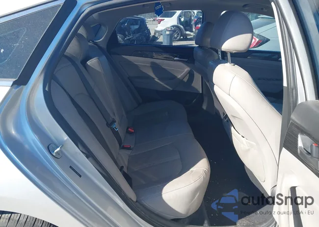 5NPE34AF9JH706010: 43802671