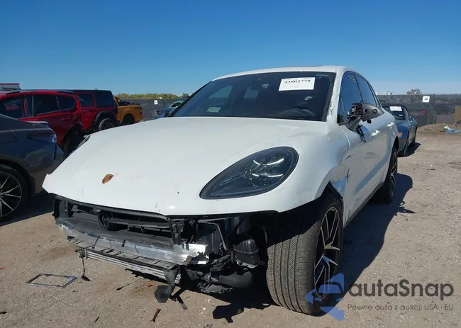 WP1AA2A53RLB17413: 43802779