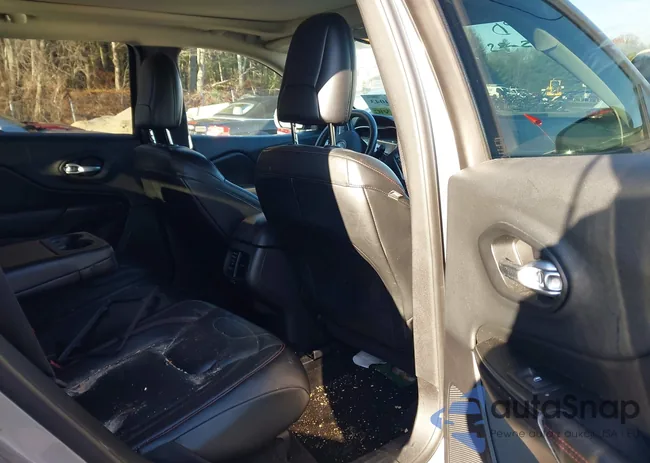 1C4PJMBS8EW185517: 43804043