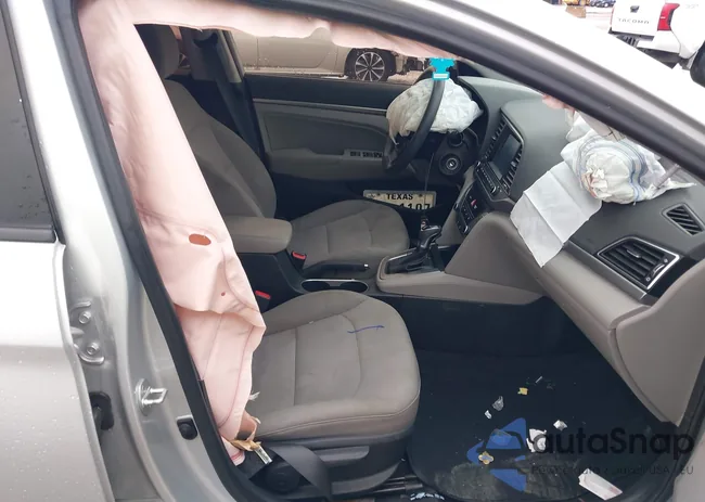 5NPD84LF2JH318367: 43804073