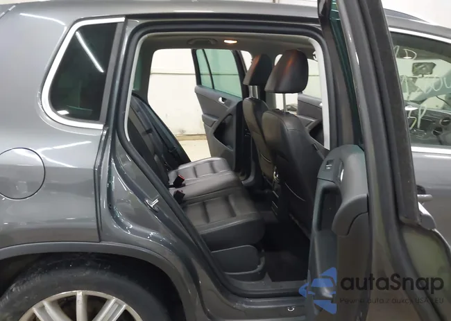 WVGBV3AX2DW575304: 43804125