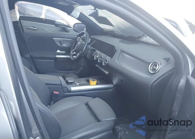 W1N4N4GB7MJ158152: 43804259