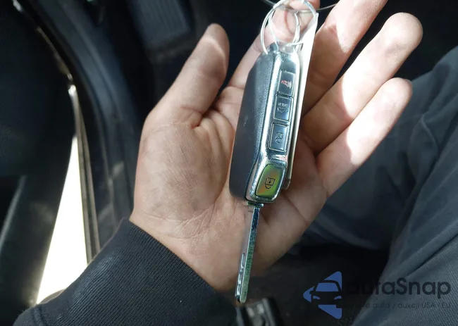 3KPF24AD3PE608285: 43804376