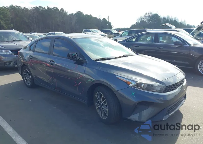 3KPF24AD3PE608285: 43804376