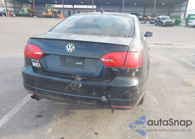 3VWLL7AJXDM356072: 43804407