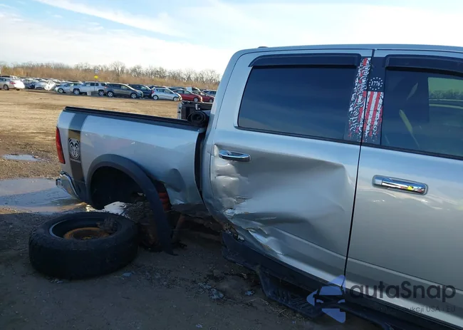 1C6RD7LT7CS190535: 43804493