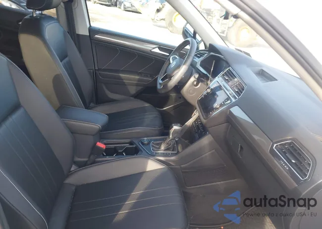 3VV2B7AX0NM102539: 43803561