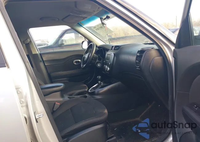 KNDJN2A29J7564689: 43803589