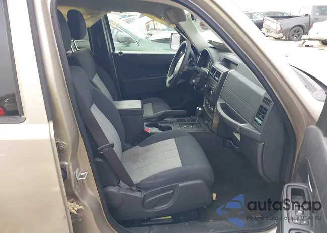 1J4PN2GK3AW154570: 43803676