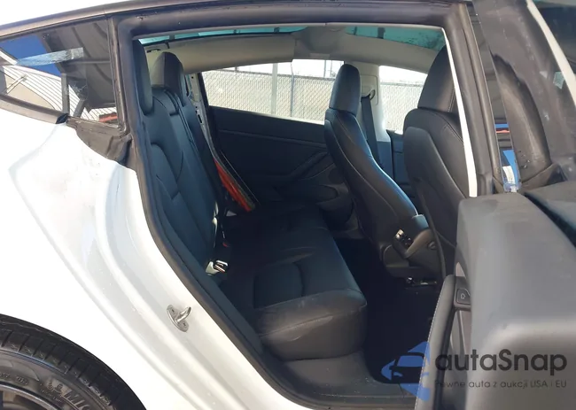 5YJ3E1EA1PF563835: 43803692