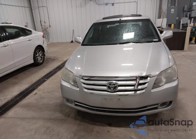 4T1BK36B06U102361: 43803734