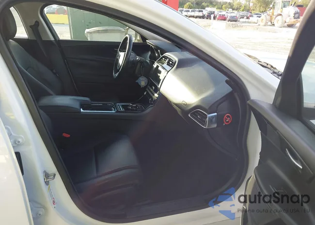 SAJAR4FX5JCP37430: 43803787