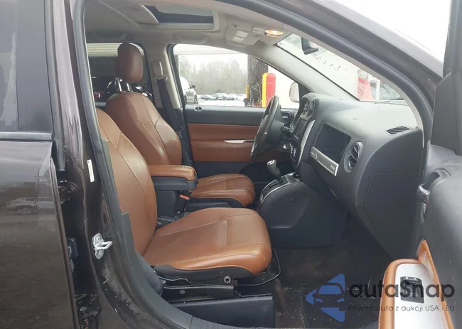 1C4NJDCB5ED653074: 43803899