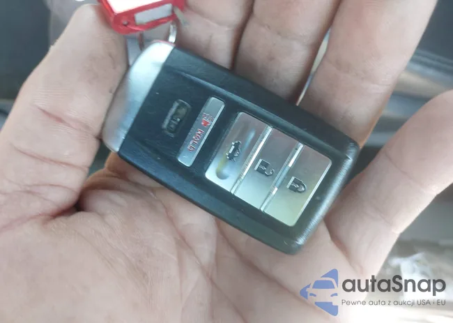 19UDE2F71HA016329: 43805042