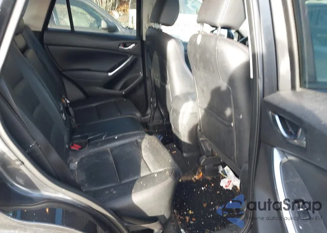 JM3KE4DY7G0889561: 43805064