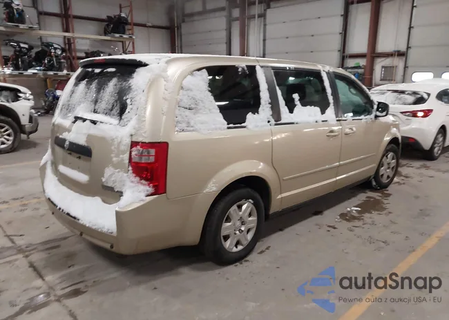 2D4RN4DE2AR327063: 43805243