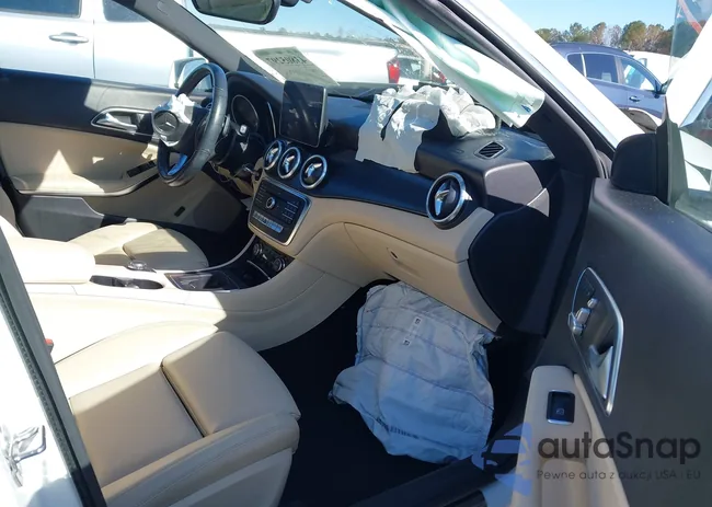 WDDSJ4EB1KN724704: 43805297