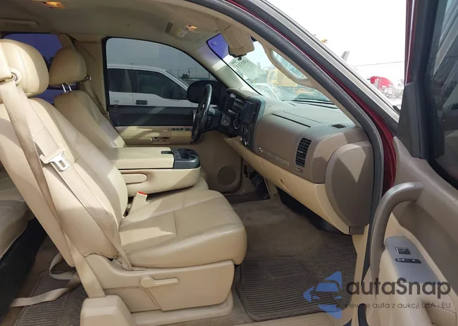 1GCRCSE03DZ337718: 43805313