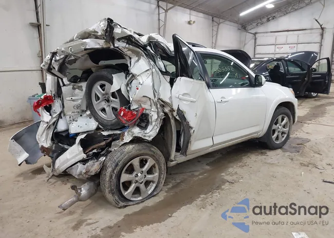 2T3DF4DV4BW155162: 43805352