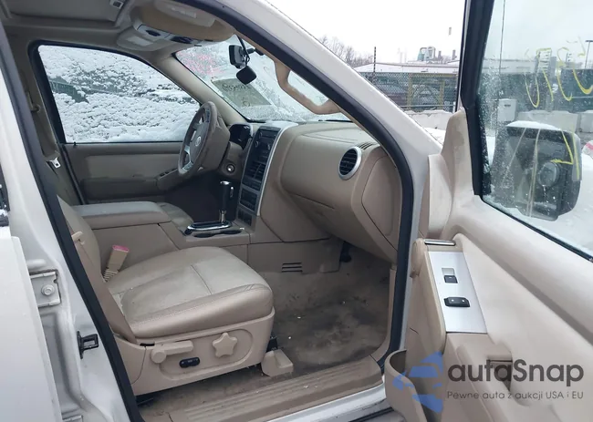 4M2EU48E68UJ04198: 43805370