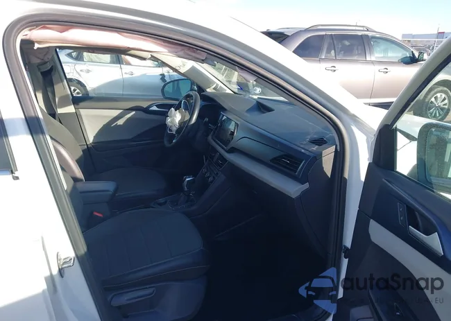 3VVLX7B2XNM023890: 43804619