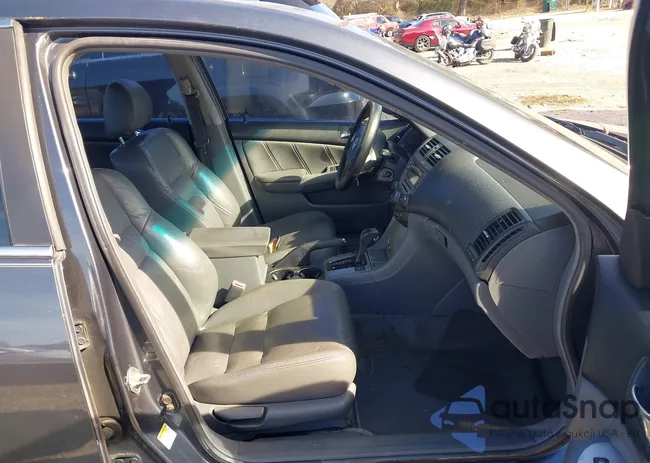 1HGCM56847A204687: 43804673