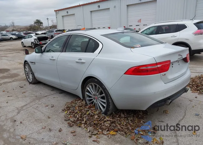 SAJAH4EVXJCP17578: 43804746