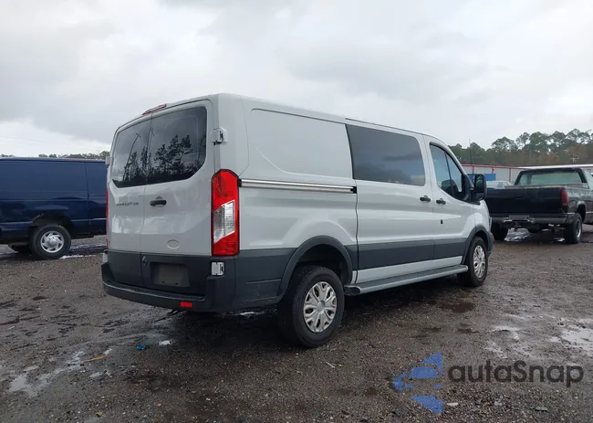 1FTYR1YM6KKB19961: 43804752